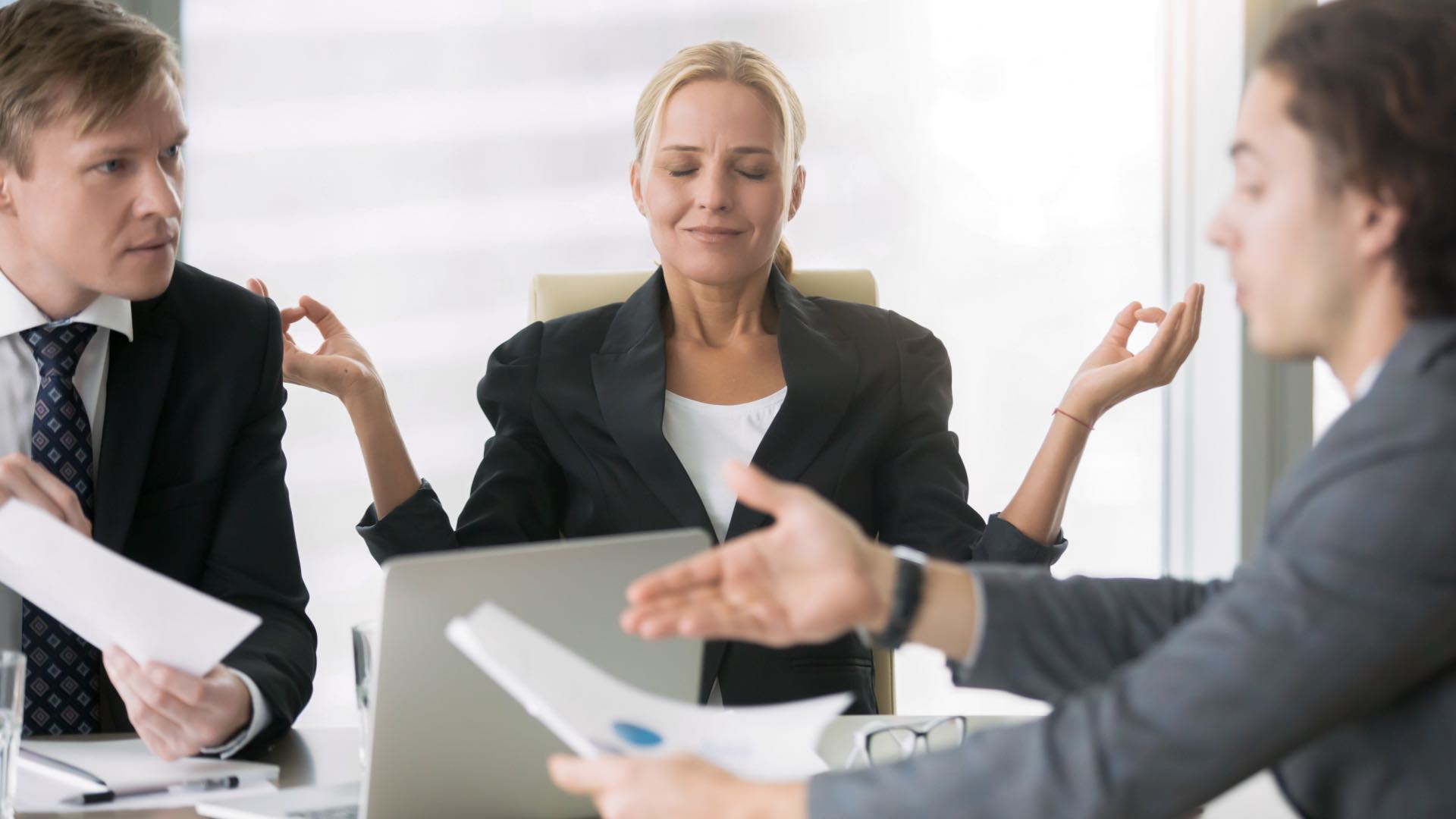 Foto -  fizkes - shutterstock_533578993-  Farbe 113kb  1920x1080 Kopie.jpg