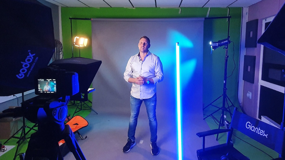 Kein Titel (960 x 540 px).png