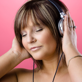 Frau u. Kopfhörer (350 x 350 px).png
