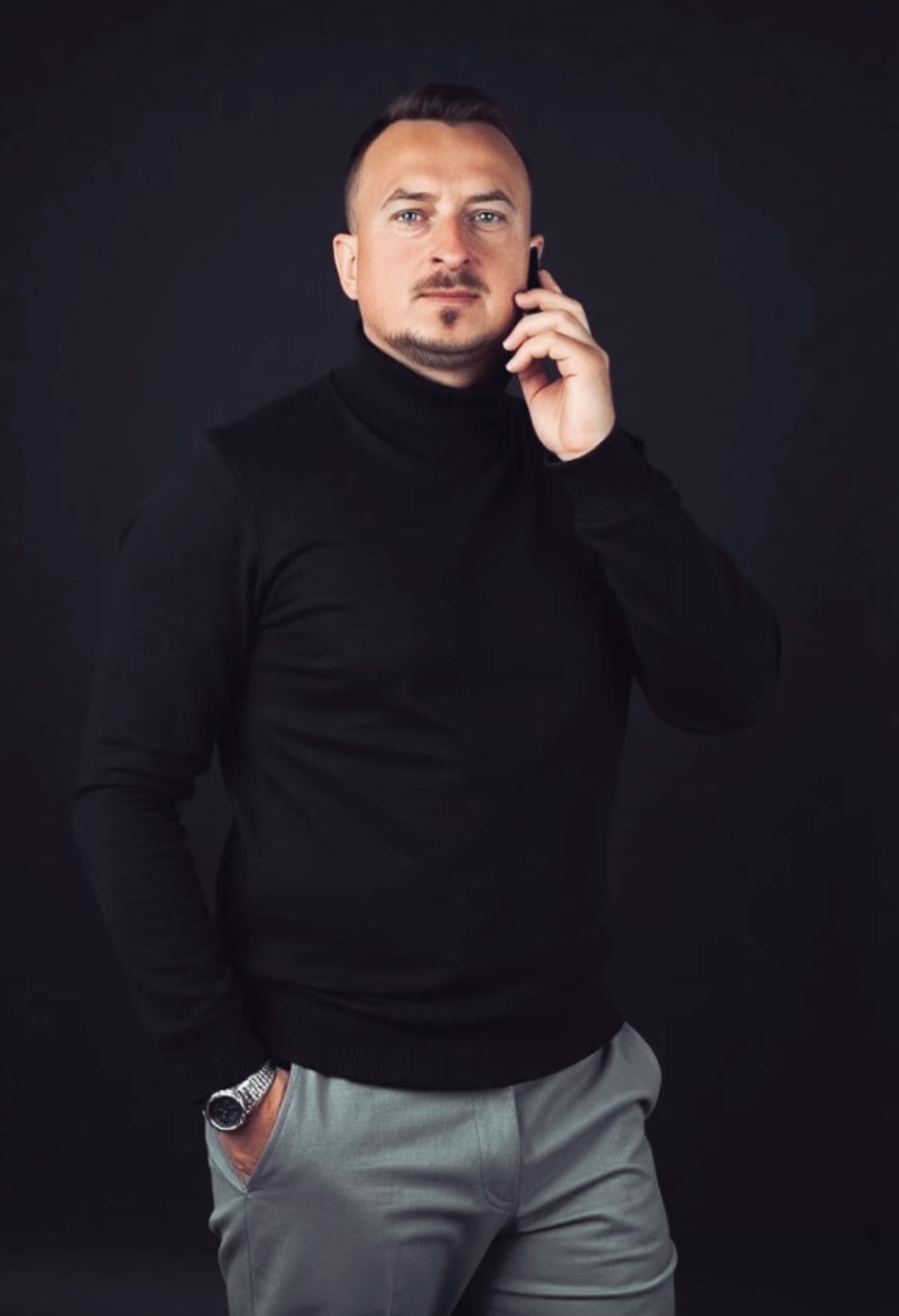 Robert Telefon (2).jpg