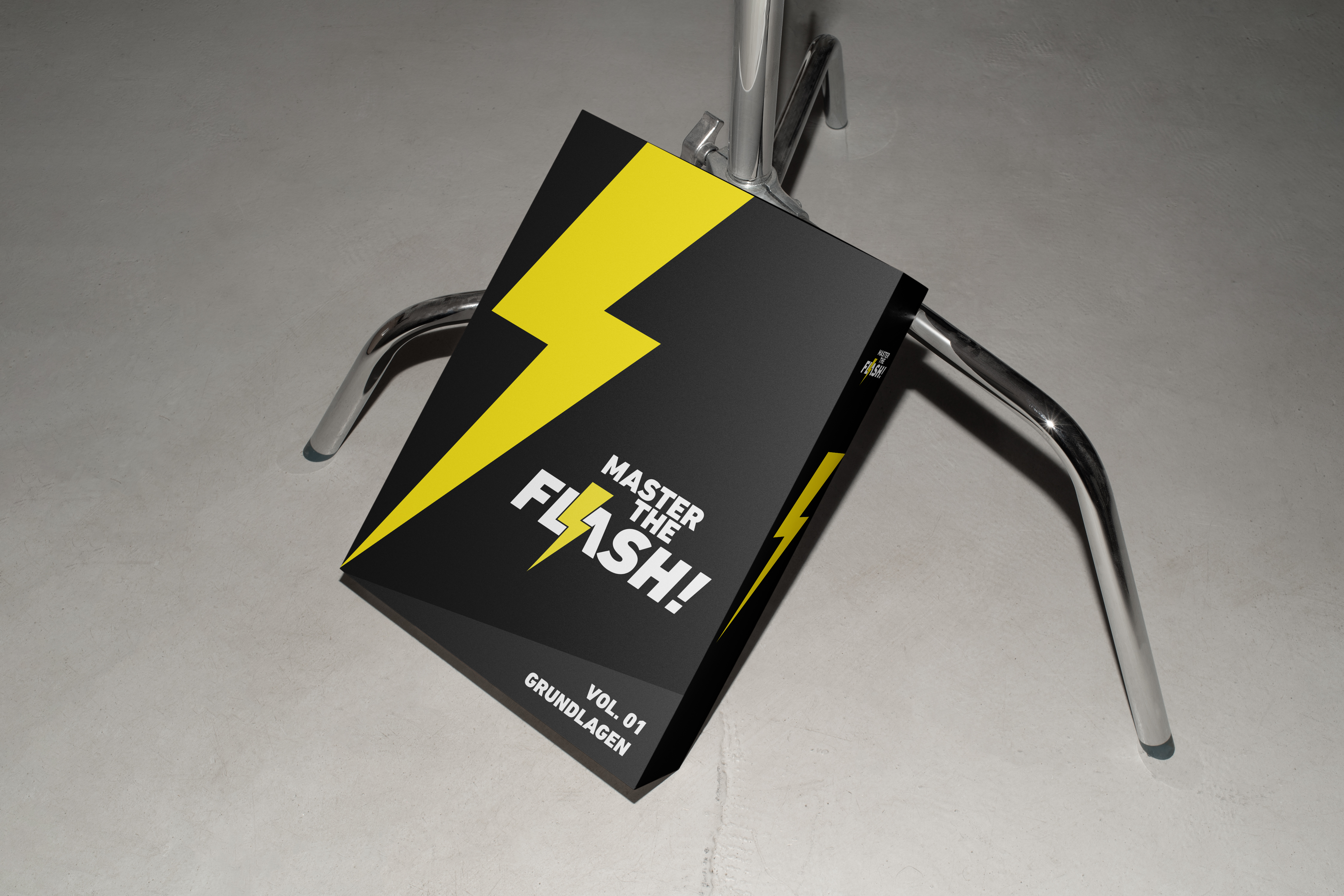 MASTER THE FLASH Box Mockup.jpg
