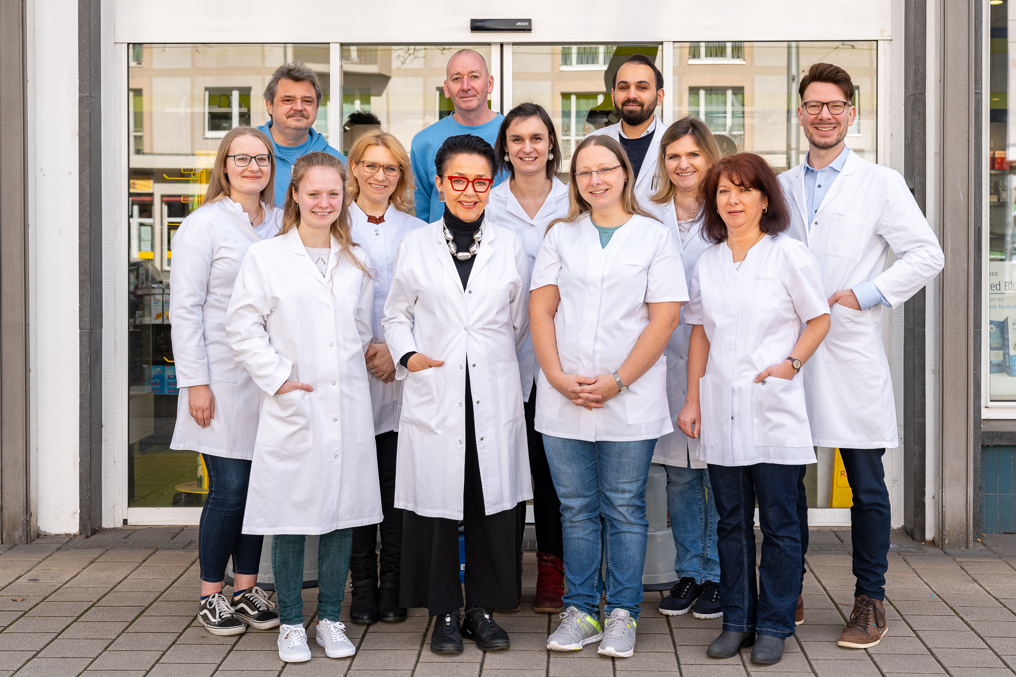 Das Team der Eisbär-Apotheke Dresden