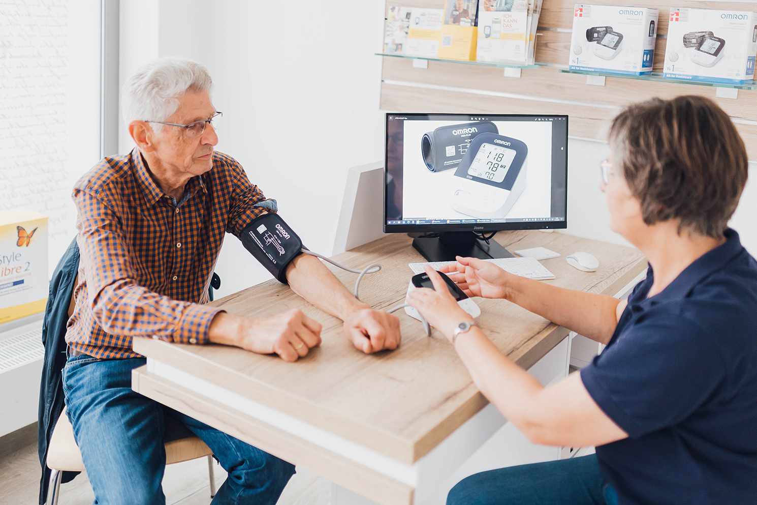 Blutdruck- und Blutzuckermessungen