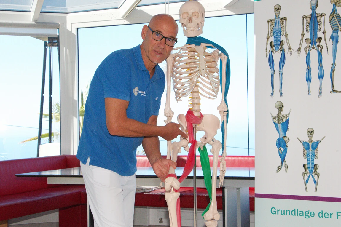 Praxisnaher Unterricht in der Ausbildung zum Faszientherapeuten am Faszialis Institut