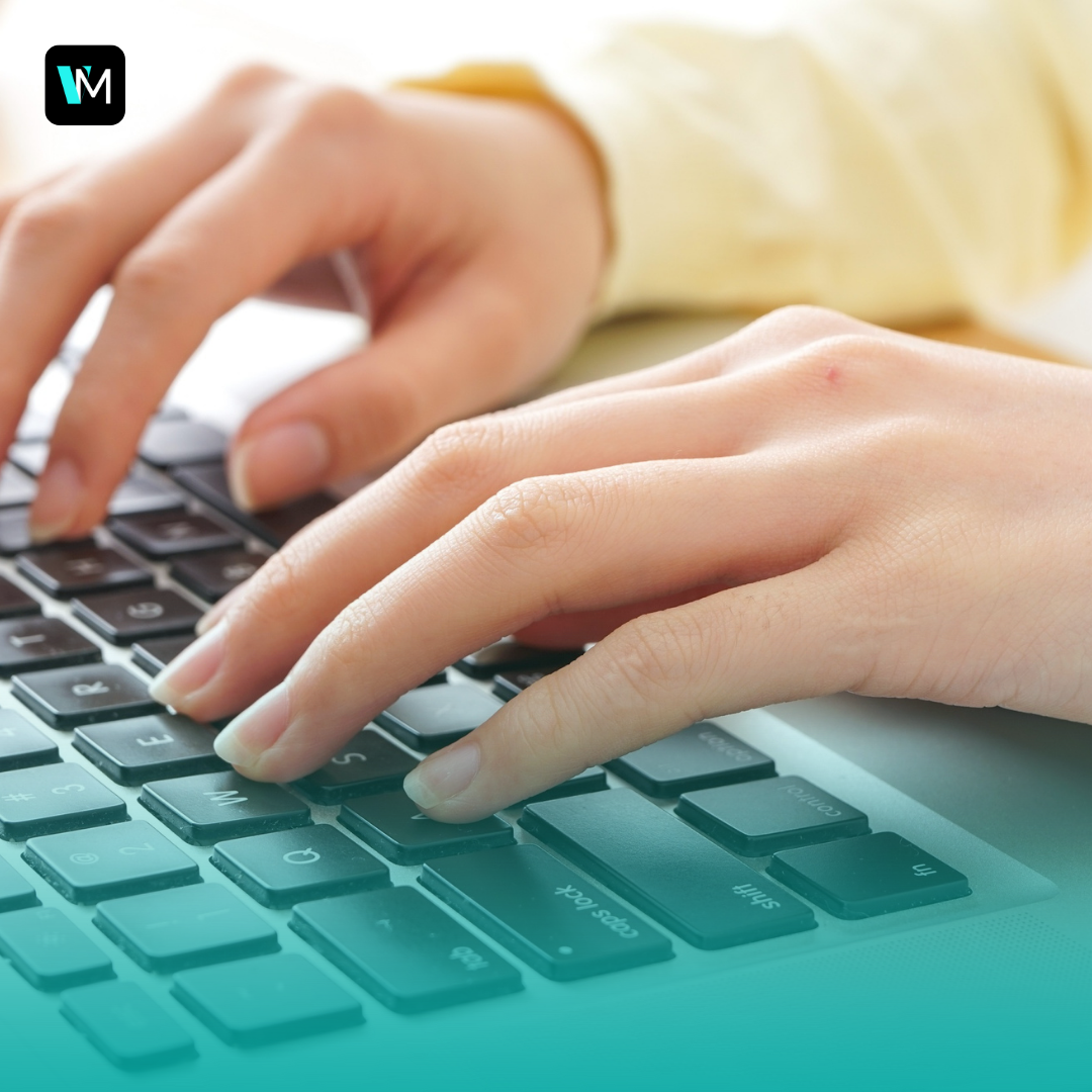 Weiß Einfach Fotografisch Stellenanzeige Job Instagram Post (32).png