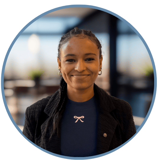 Filli Portrait-min.png