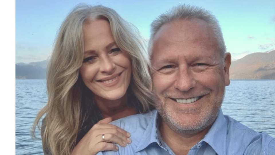 Love Your Life Game Landingpage 2024 upate.png