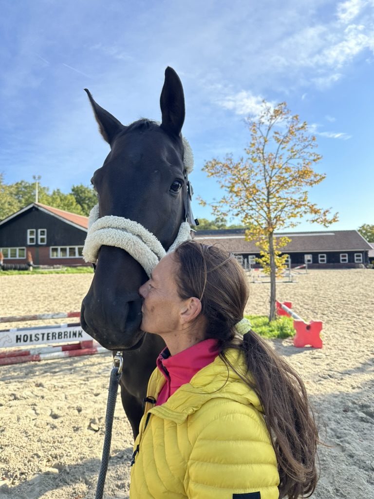 Nicole mit Dublin_Kuss.jpeg