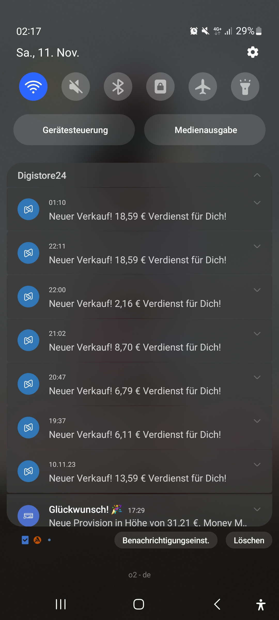 Screenshot_20231111_021720_One UI Home.jpg