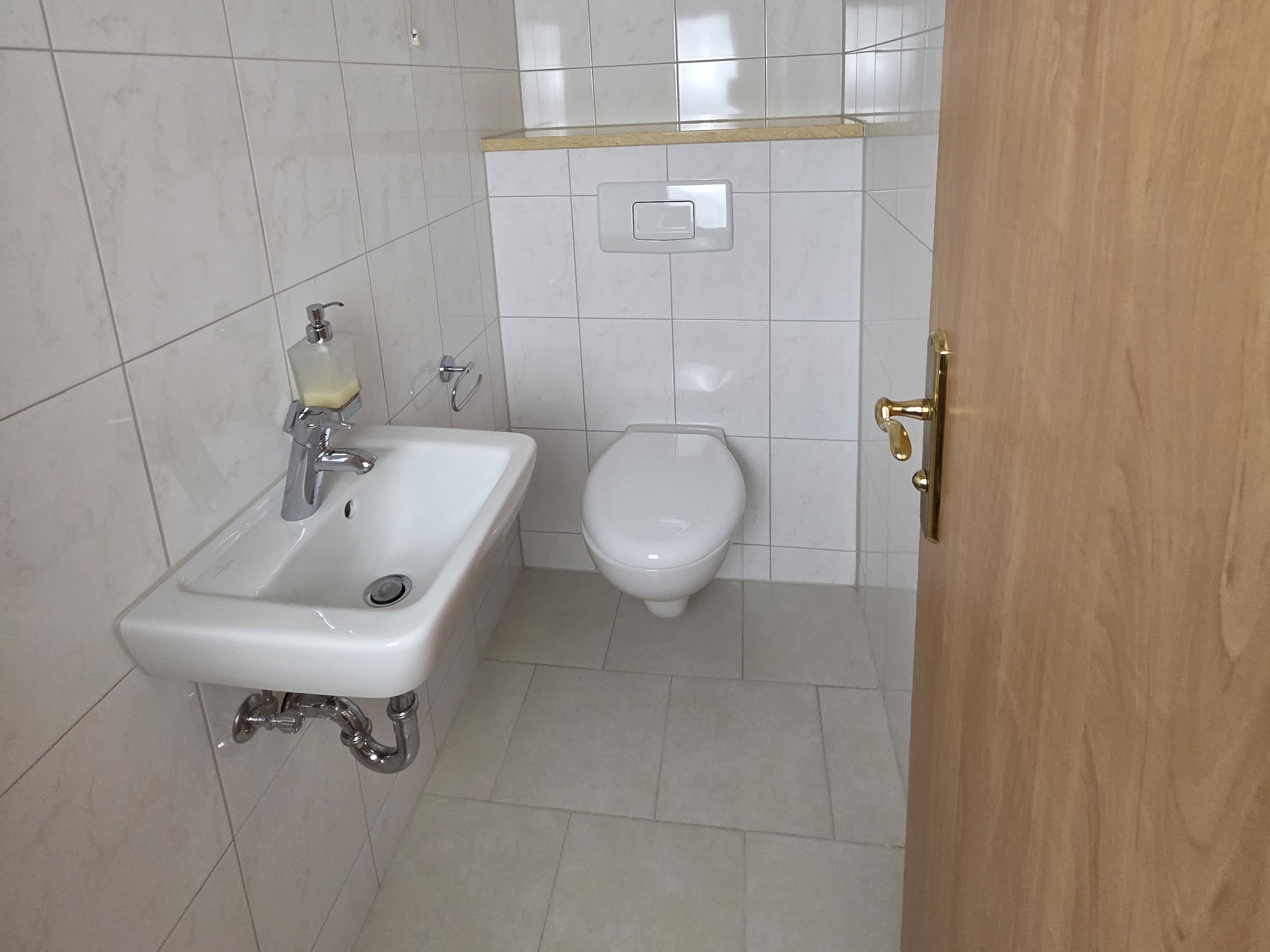 Gäste WC(3).jpg