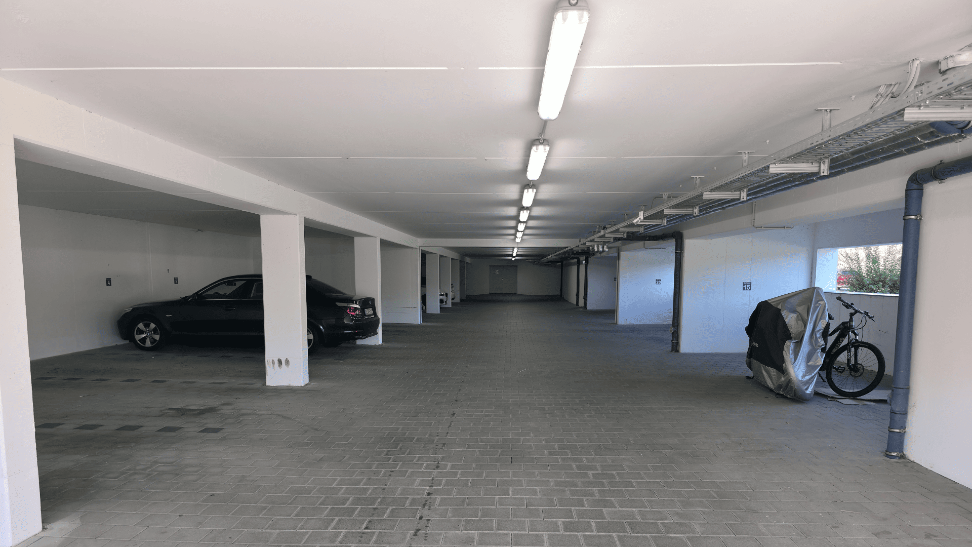 Kopie von Nur noch 1 Einheit verfügbar (1920 x 1080 px) (3).png