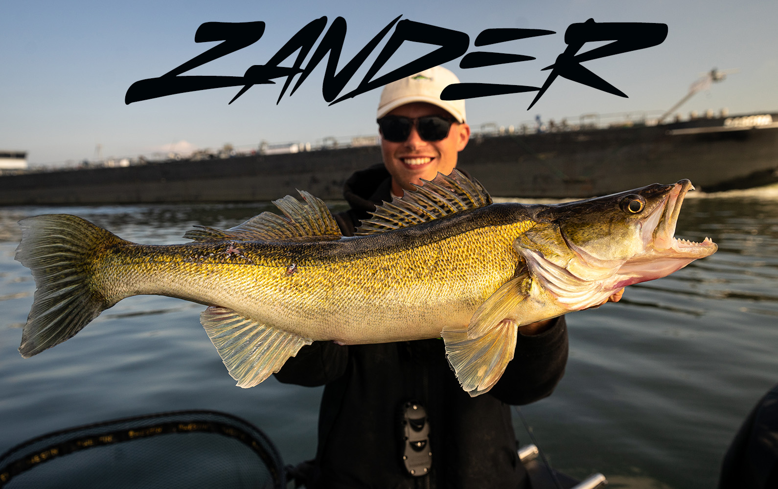 Zander_boot.jpg
