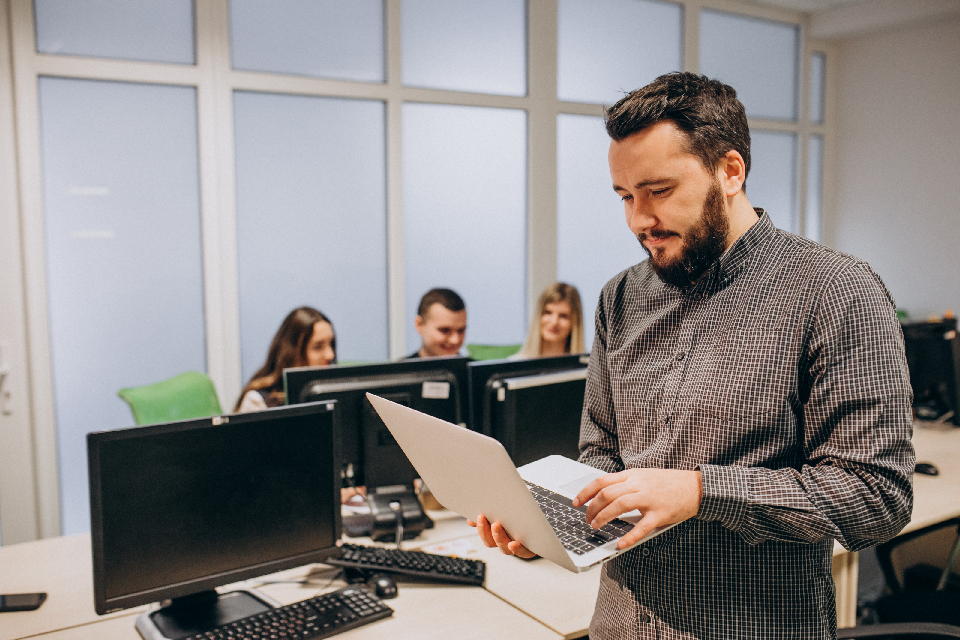 workers-it-company-working-computer.jpg
