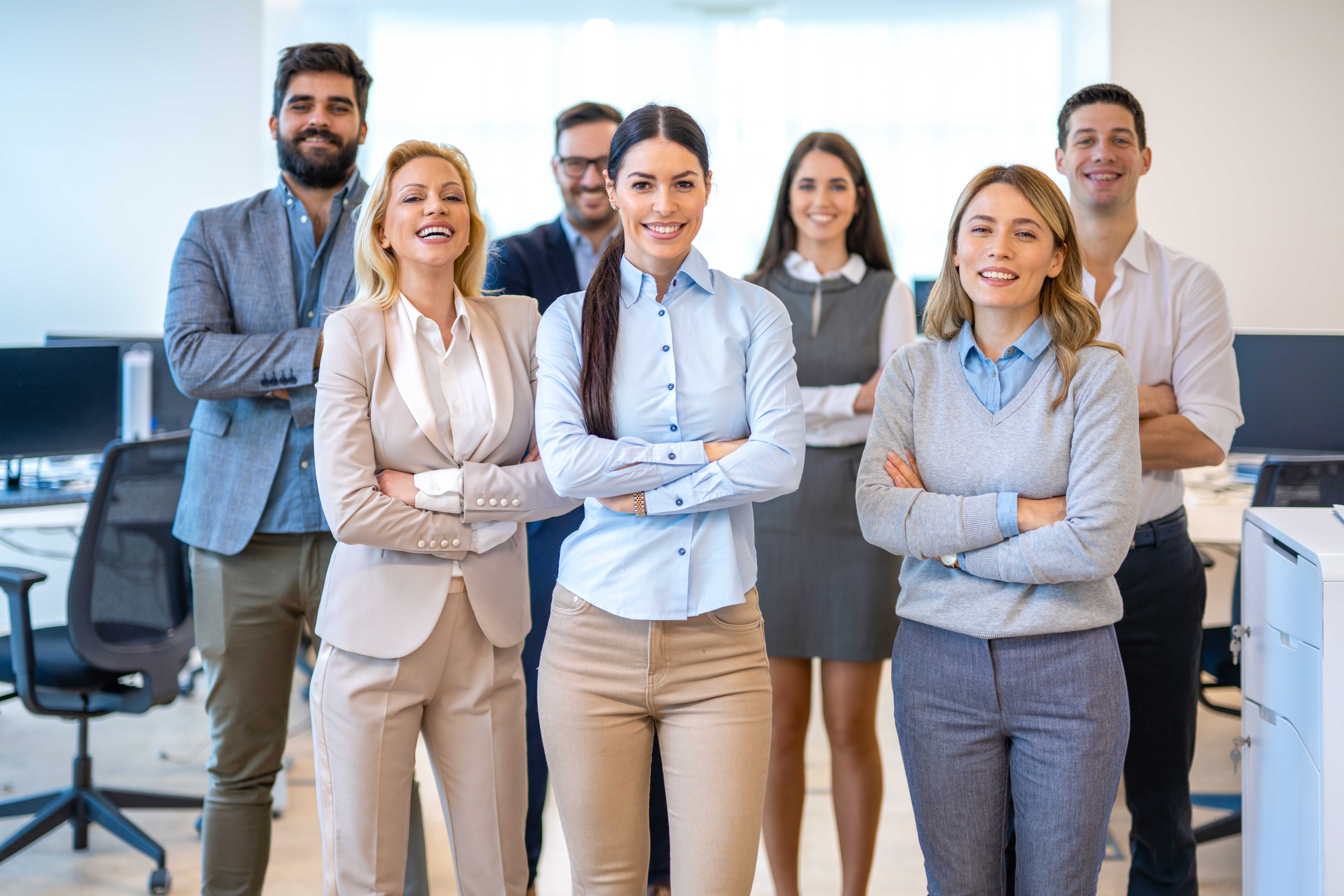 shutterstock_2480403253_Leitung.jpg