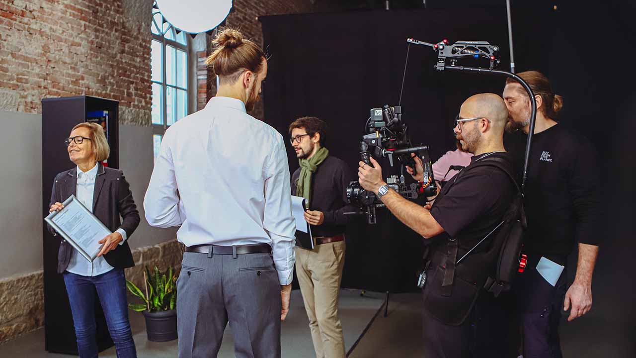 zu viel Arbeit am Set