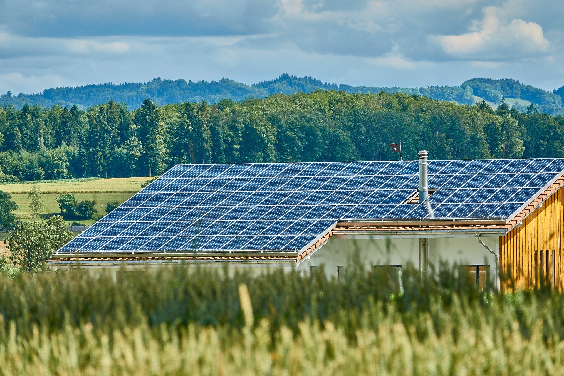 solar-2666770_1920.jpg