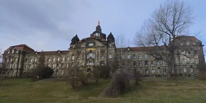 Immobilienbewertung am Königsufer – Zwischen Historie, Vision und Standortvorteil