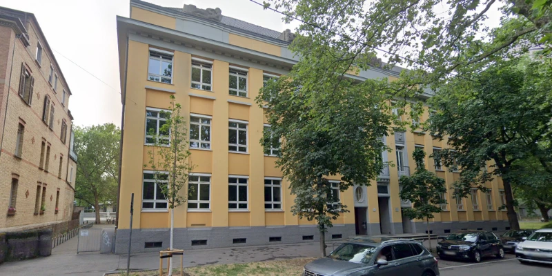 Zwischen Tradition und Präzision: Vom Johannes-Kepler-Gymnasium zur Immobilienbewertung in Stuttgart,