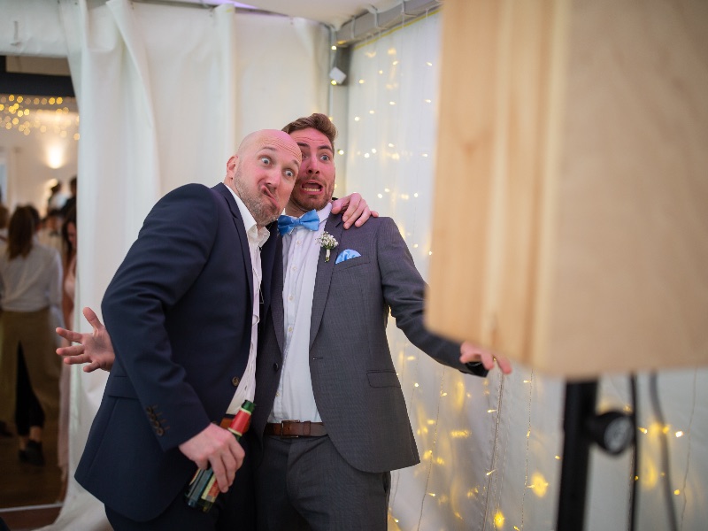 bild-vor-fotobox-hochzeit