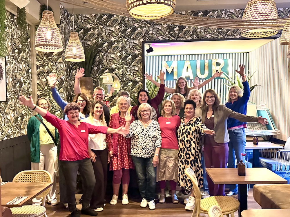 25-09-14 Knuddeln Stuttgart.jpg