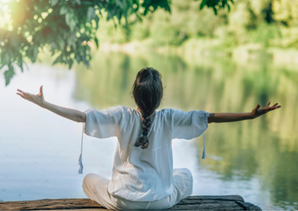 Entspannung Frau und See.png