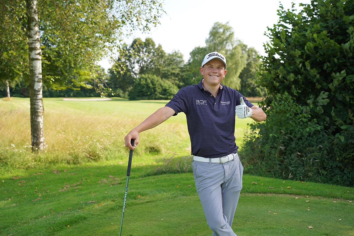 Tom Büschges auf dem Golf-Platz