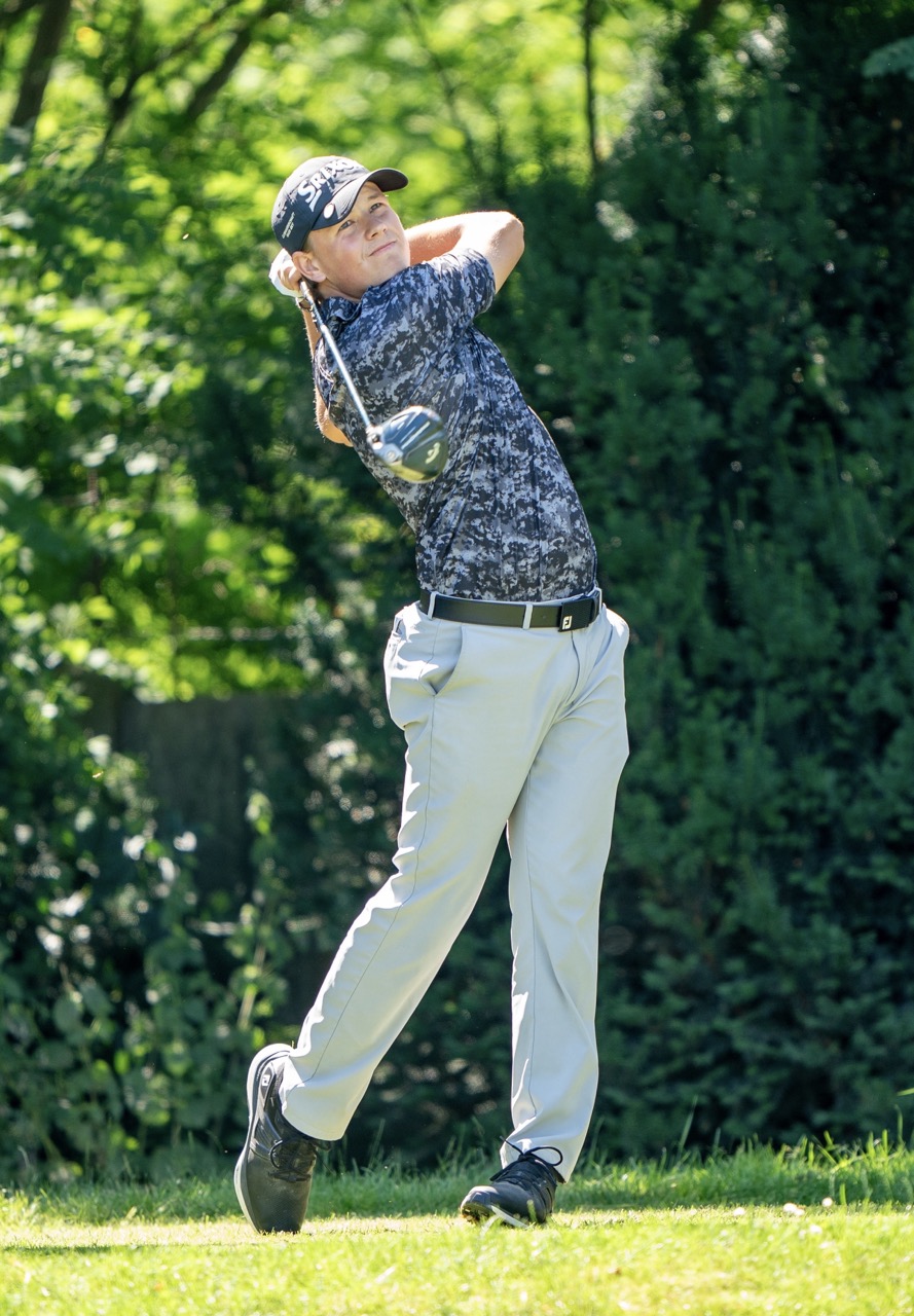 Abschlag auf dem Golf-Platz - Vom Anfänger zum Golf-Profi