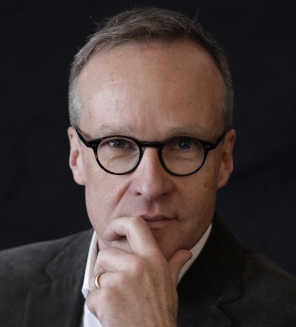 _Leif Ahrens Portrait.jpg