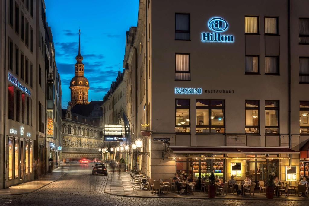 Hotel Dresden Hilton.jpg