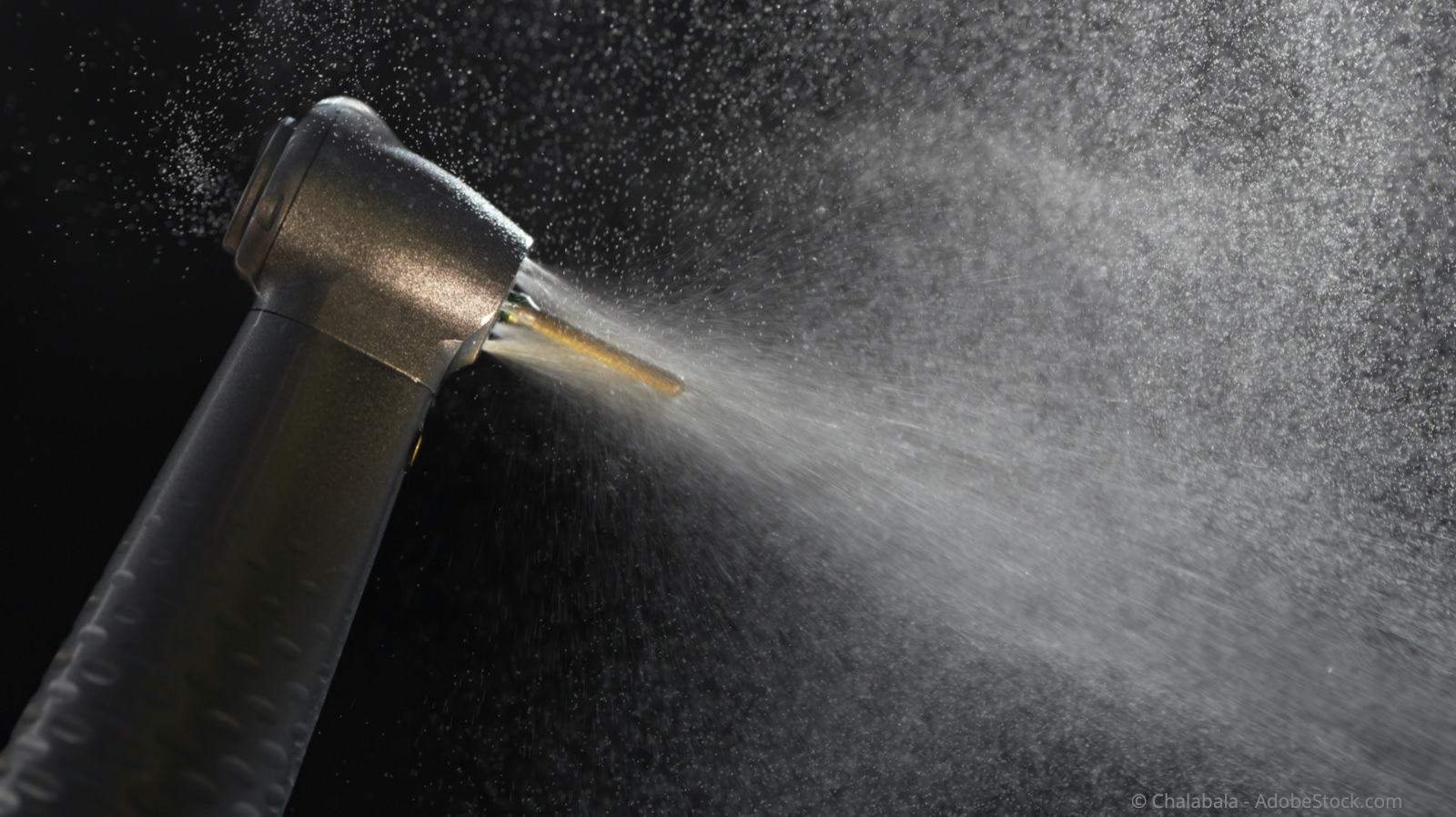 Starke Wasserkühlung und gute Absaugung sind wichtig bei der sicheren Amalgamentfernung