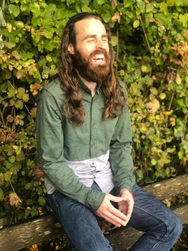 peter vertikal klein.jpg