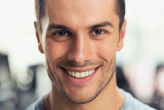20250823_1429_Warm Friendly Smile_simple_compose_01k3befyvse9c9rgmjp528f28s.gif