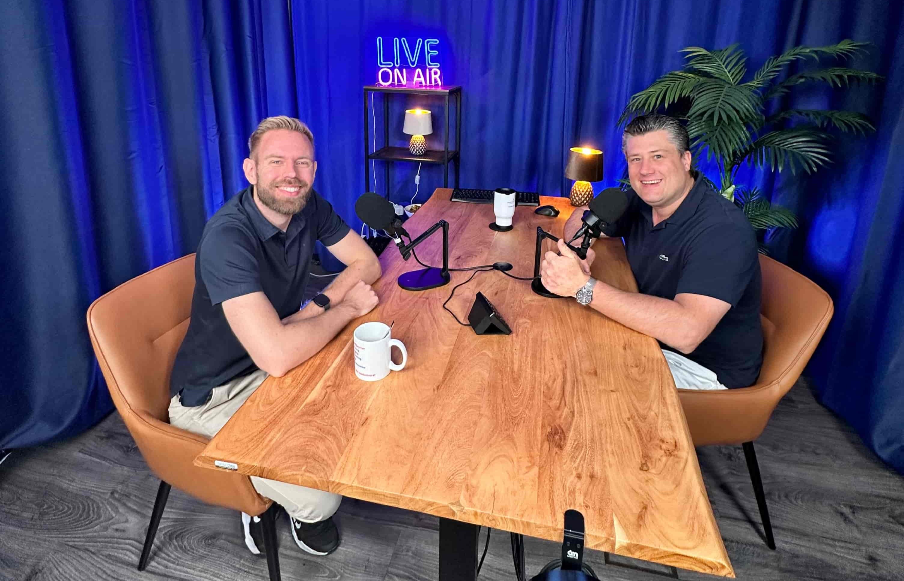 Felix und Steffen im Studio 4-min.JPG