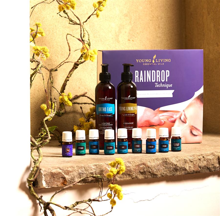 Young Living Raindrop Technique Set: neun ätherische Öle, V-6 Trägeröl und Ortho Ease Massageöl