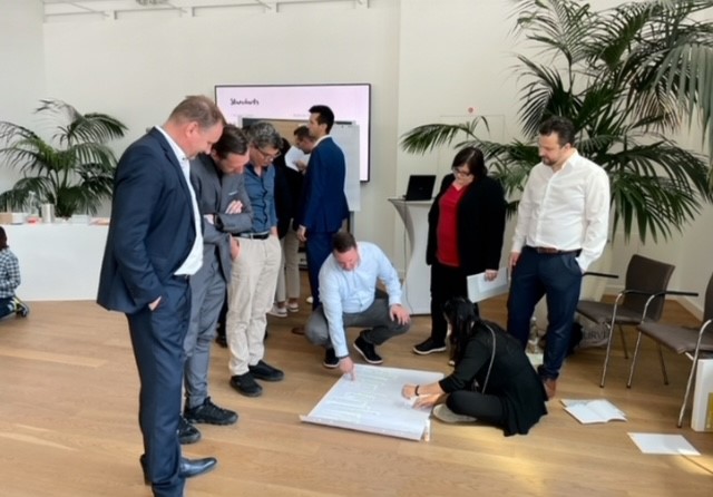 gruppenarbeit flipchart.jpg