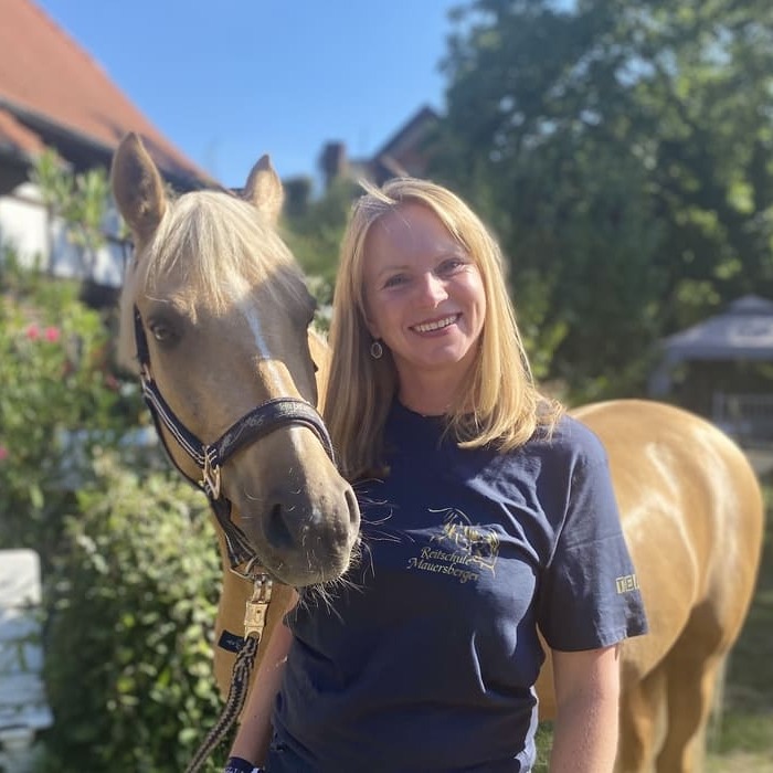 Sjambina (1) (1).jpeg