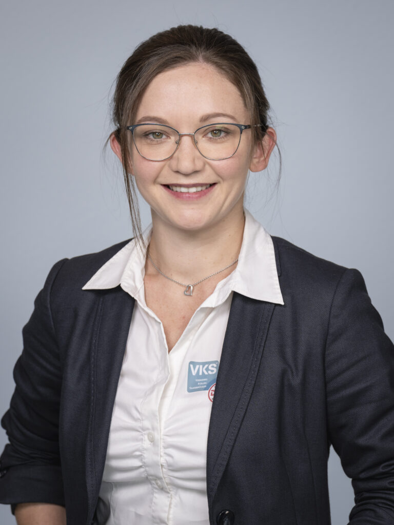 Tamara-Buecher_Verwaltung-768x1024.jpg