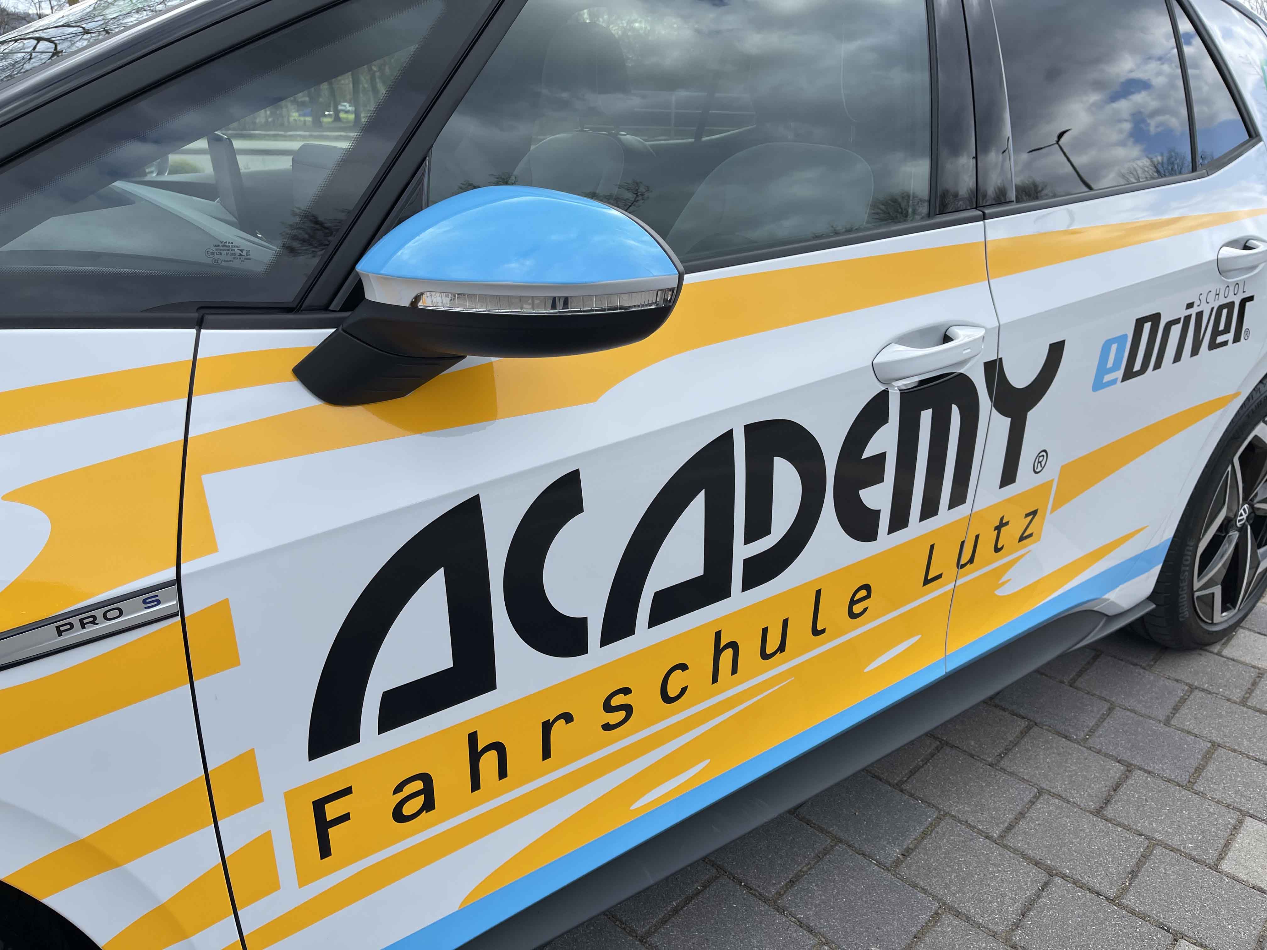 academy-lutz-slider 1.jpg