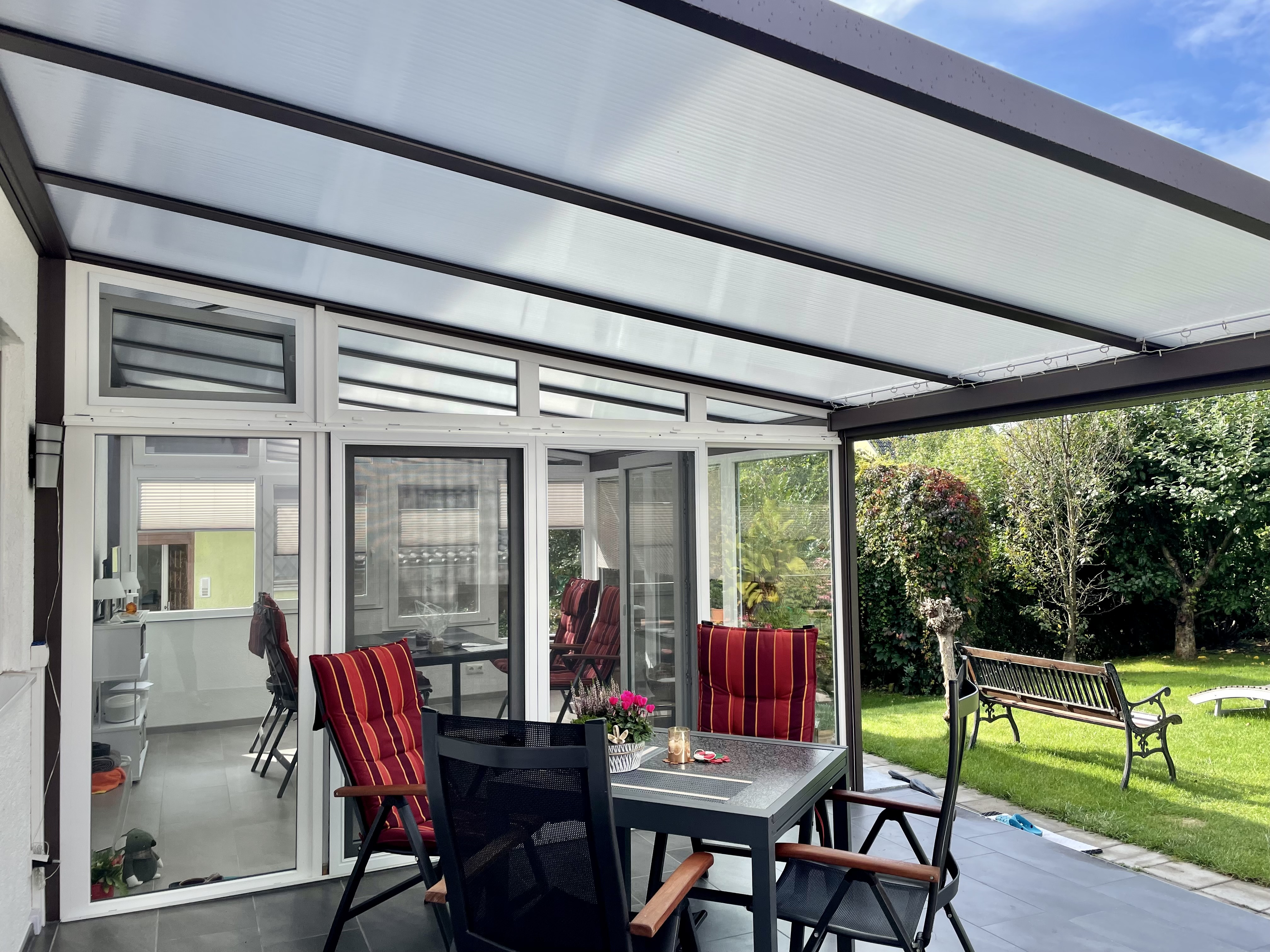 Wintergarten 25 mit Überdachung.jpg