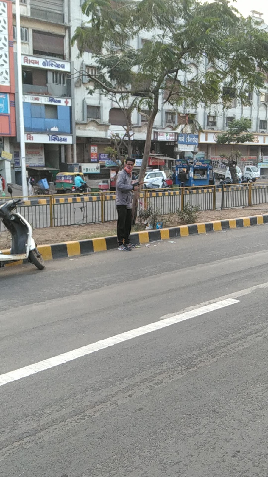 UUF volunteers working together during a community cleanliness drive
