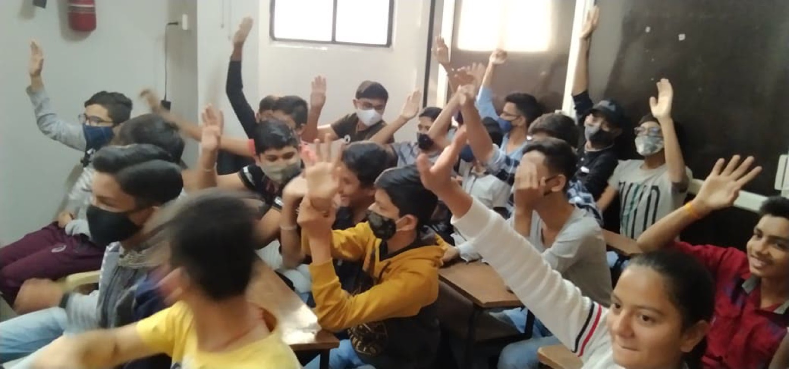 Students participating in a UUF career counselling session