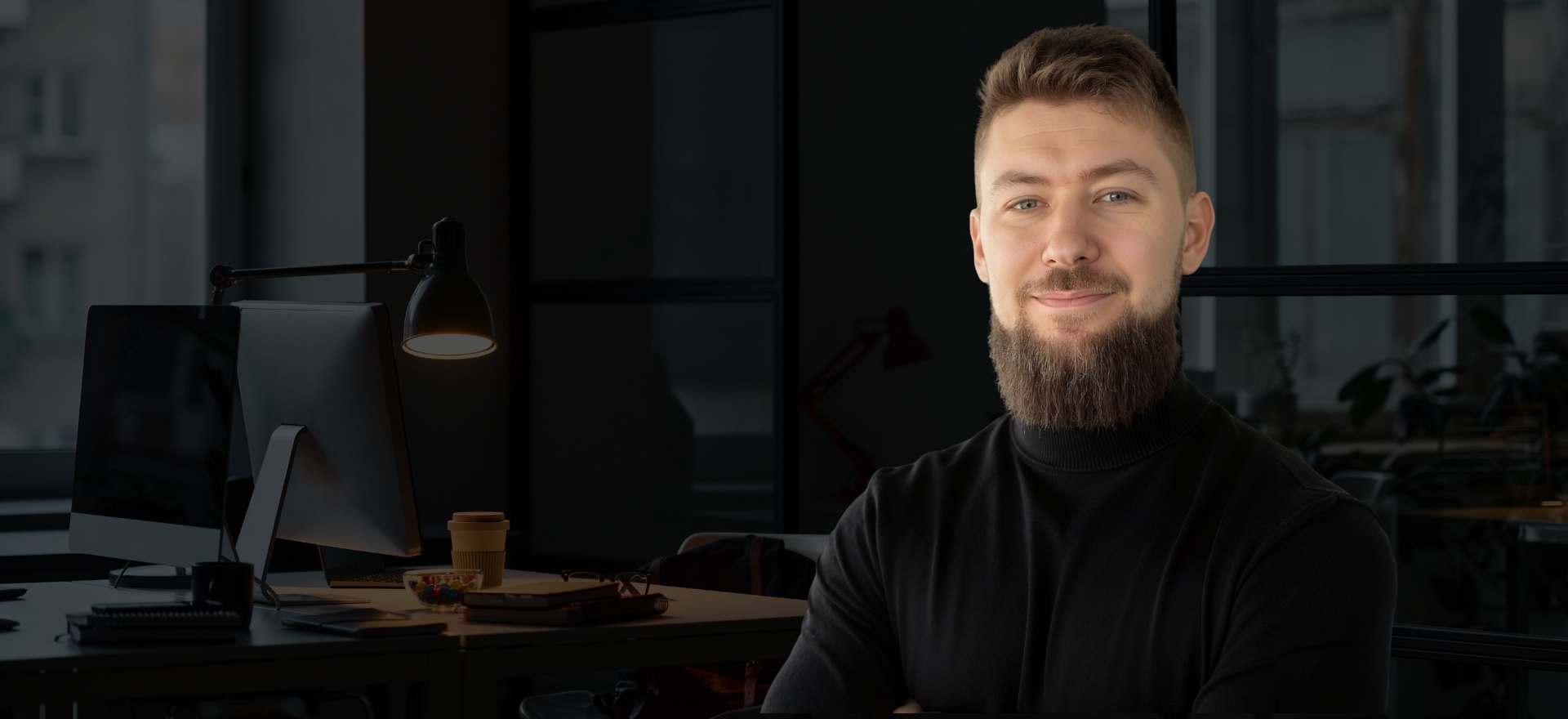 Pascal Mayer Hintergrund Startseite (8).jpg