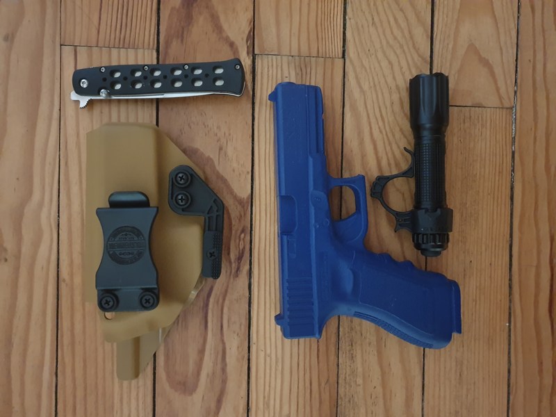 Christian Bender Ausrüstung Beispiel Blue Gun