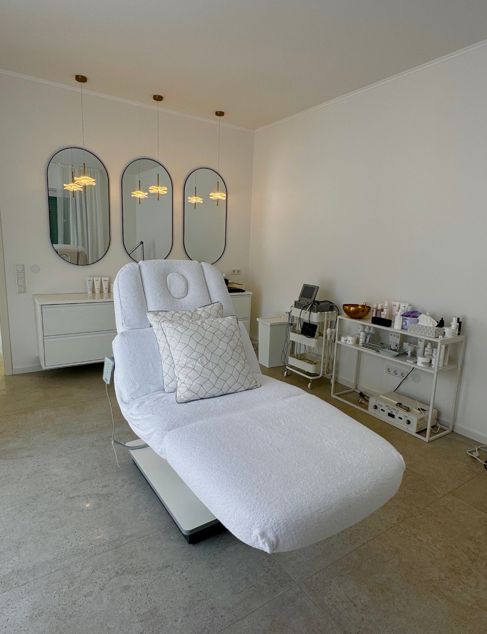 Hierbei handelt es sich um die Behandlungsliege vom HeyBeauty Kosmetikstudio