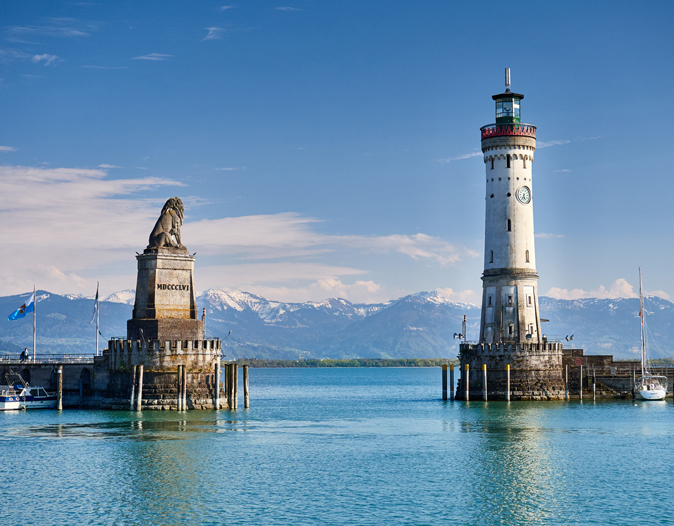 der nahe Bodensee und die Instelstadt Lindau