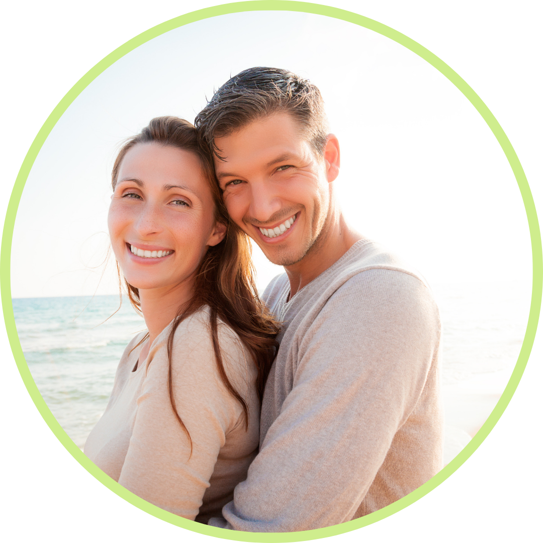 d4y Paar am Strand-2.png