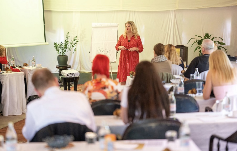 Mirjam-Saeger_Seminar.jpg
