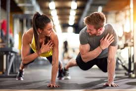 mann und frau beim sport