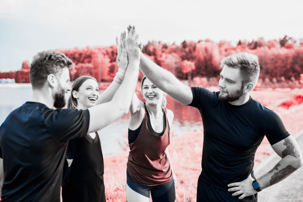 Angeln, Reisen, Gleitschirm & Co: So verdienst du mit deinen Tipps nebenbei