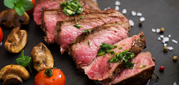 Medium Rare Rindfleisch als Carnivore Diät 